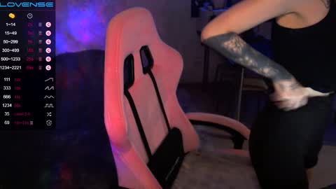     online show from 02/18/25, 08:58