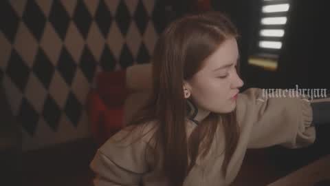 ynnenbrynn online show from 11/13/25, 07:29