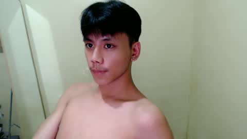 Snapshot of ynotyu chatting on 11/18/25, 03:49 ynotyu online show from 11/18/25, 03:49