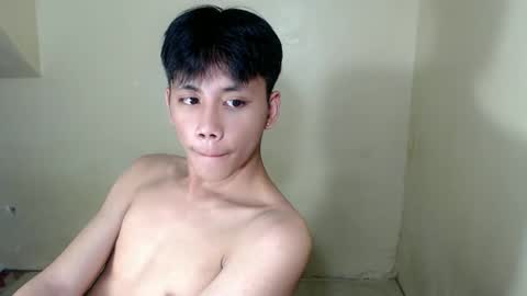 Snapshot of ynotyu chatting on 11/21/25, 05:33 ynotyu online show from 11/21/25, 05:33