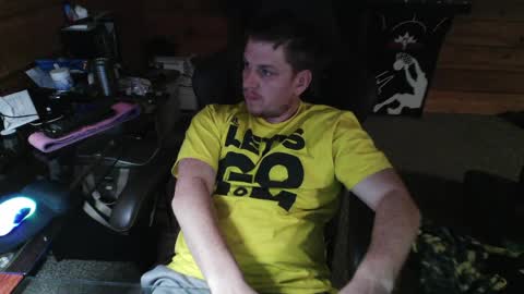 Snapshot of yobenko chatting on 03/28/26, 04:01 yobenko online show from 03/28/26, 04:01