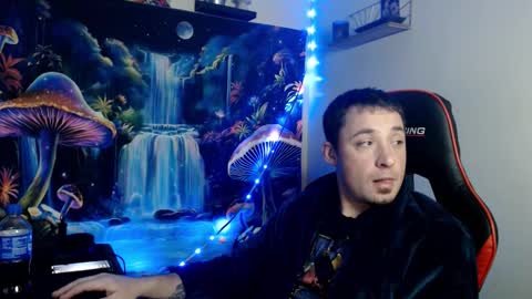 Snapshot of yobleez chatting on 12/15/25, 08:13 yobleez online show from 12/15/25, 08:13