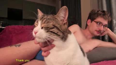 Snapshot of yoga_pizza_420 chatting on 09/21/25, 03:30 Max online show from 09/21/25, 03:30