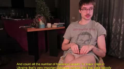 Snapshot of yoga_pizza_420 chatting on 01/15/26, 04:39 Max online show from 01/15/26, 04:39