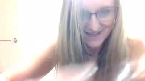 yogabuttttttt online show from 11/25/25, 06:02