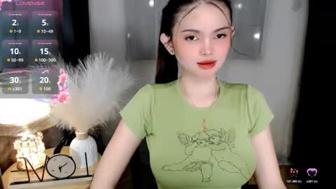 Snapshot of yogirl_abby chatting on 02/11/26, 07:46 Hi i am Abby i am Filipina Aussie youve ever wanted to meet NOT INTO CHEAP GUY online show from 02/11/26, 07:46
