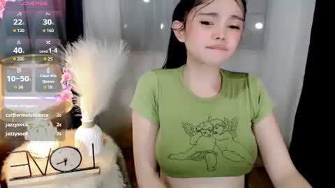 Snapshot of yogirl_abby chatting on 06/14/26, 02:24 Hi i am Abby i am Filipina Aussie youve ever wanted to meet NOT INTO CHEAP GUY online show from 06/14/26, 02:24