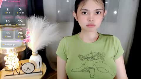 Snapshot of yogirl_abby chatting on 07/02/26, 10:05 Hi i am Abby i am Filipina Aussie youve ever wanted to meet NOT INTO CHEAP GUY online show from 07/02/26, 10:05