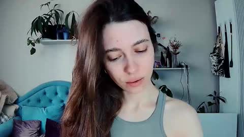 Snapshot of yoka_paradoxxx chatting on 05/10/26, 10:53 yoka_paradoxxx online show from 05/10/26, 10:53