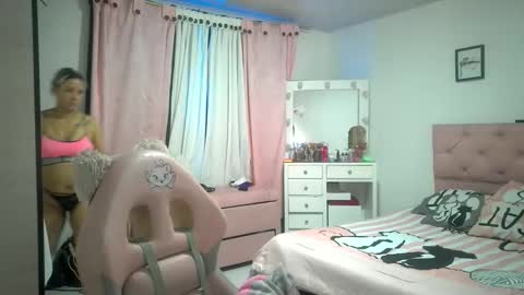 yokiko online show from 10/28/25, 04:42