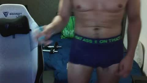 yoloyo93 online show from 06/25/26, 04:44