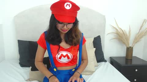 Snapshot of yommi_winx chatting on 02/09/25, 12:17 Yommi Winx online show from 02/09/25, 12:17