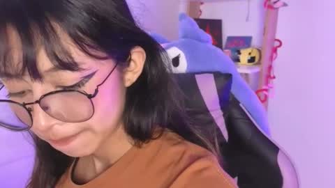 Snapshot of yommi_winx chatting on 11/08/25, 09:02 Yommi Winx online show from 11/08/25, 09:02