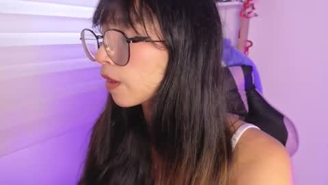 Snapshot of yommi_winx chatting on 11/16/25, 10:04 Yommi Winx online show from 11/16/25, 10:04