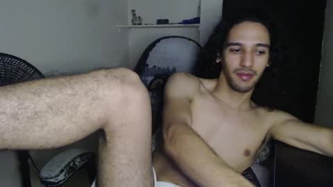 Snapshot of yong_malu67 chatting on 10/26/25, 11:53 YGN Malu online show from 10/26/25, 11:53