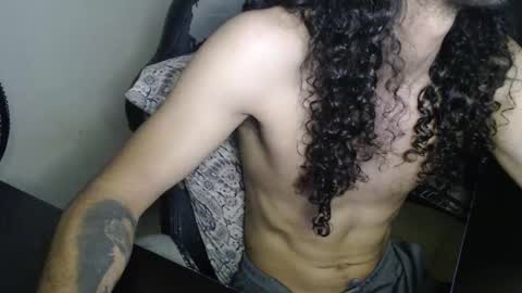 Snapshot of yong_malu67 chatting on 10/31/25, 12:00 YGN Malu online show from 10/31/25, 12:00