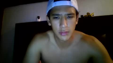 Snapshot of yongmodel00 chatting on 04/05/26, 03:04 yongmodel00 online show from 04/05/26, 03:04