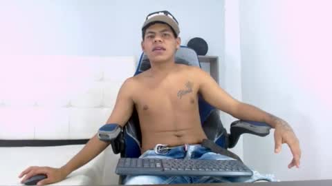 Yordi online show from 10/24/25, 07:54