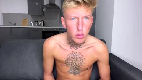 Snapshot of yorkshirelad208 chatting on 02/13/25, 05:22 Harrison online show from 02/13/25, 05:22