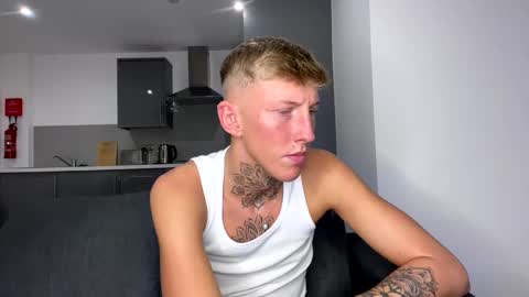 Snapshot of yorkshirelad208 chatting on 02/14/25, 05:36 Harrison online show from 02/14/25, 05:36