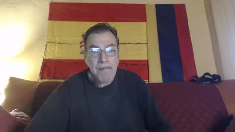 Snapshot of yosep44 chatting on 02/24/25, 06:49 yosep online show from 02/24/25, 06:49