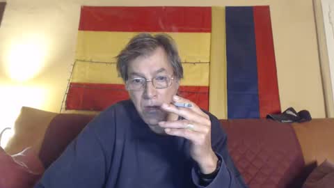 Snapshot of yosep44 chatting on 09/30/25, 05:23 yosep online show from 09/30/25, 05:23