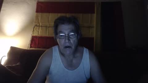 Snapshot of yosep44 chatting on 10/19/25, 04:57 yosep online show from 10/19/25, 04:57