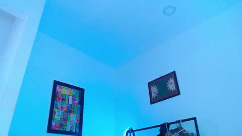 Snapshot of yosoy_enzo2020 chatting on 02/22/26, 01:53 Enzo online show from 02/22/26, 01:53