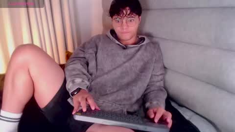 Snapshot of yossefmout chatting on 06/20/26, 11:57 Yossef online show from 06/20/26, 11:57