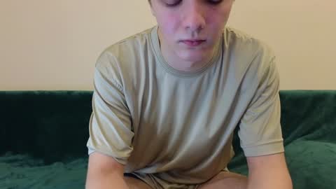 Snapshot of you_dream_ chatting on 12/29/24, 09:30 you_dream_ online show from 12/29/24, 09:30