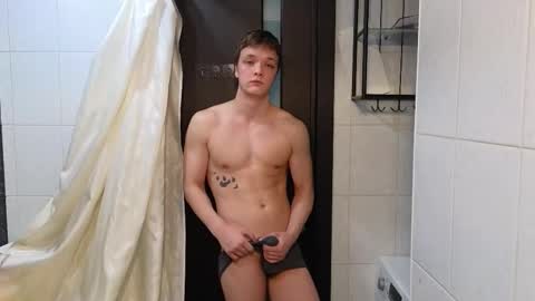 Snapshot of you_dream_ chatting on 02/05/26, 01:43 you_dream_ online show from 02/05/26, 01:43