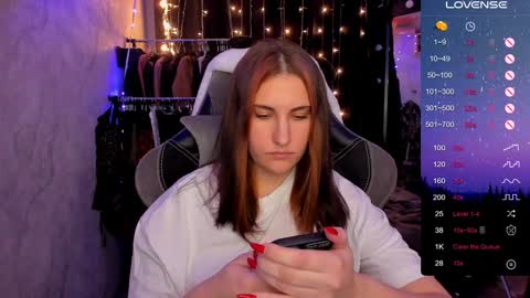 Snapshot of you_lika chatting on 12/20/24, 02:05 Lika online show from 12/20/24, 02:05