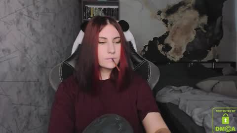 Snapshot of you_lika chatting on 10/02/25, 02:29 Lika online show from 10/02/25, 02:29