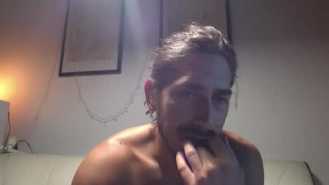 Snapshot of youcallmerobert chatting on 03/29/26, 02:44 youcallmerobert online show from 03/29/26, 02:44