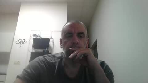 Snapshot of youdeservit chatting on 02/15/26, 06:10 CrayZio online show from 02/15/26, 06:10