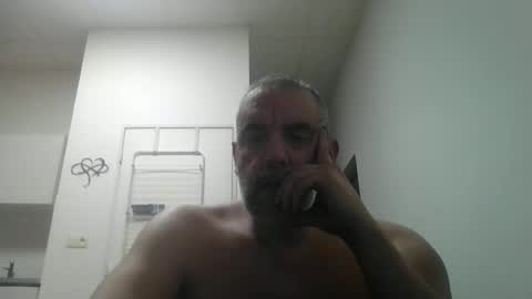 Snapshot of youdeservit chatting on 03/11/26, 04:18 CrayZio online show from 03/11/26, 04:18