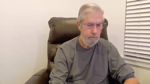 Colorado Guy Straight online show from 10/05/25, 11:41