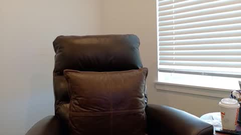 Colorado Guy Straight online show from 10/22/25, 05:56