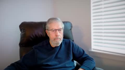 Colorado Guy Straight online show from 11/13/25, 02:49