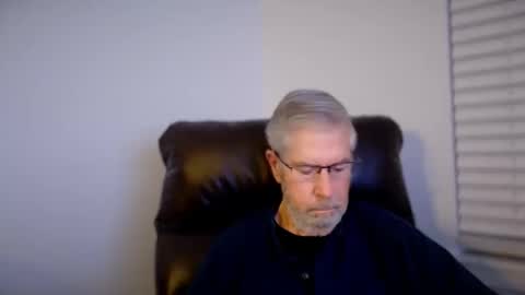 Colorado Guy Straight online show from 12/16/25, 12:43