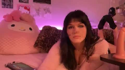Snapshot of youlovelucyyy chatting on 05/09/26, 05:12 lucy online show from 05/09/26, 05:12