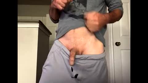 Snapshot of youneverknowimight2 chatting on 09/24/25, 02:53 kindahorny online show from 09/24/25, 02:53