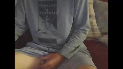 Snapshot of youneverknowimight2 chatting on 10/17/25, 10:34 kindahorny online show from 10/17/25, 10:34