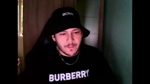 Snapshot of younromki chatting on 12/25/24, 01:30 A... online show from 12/25/24, 01:30