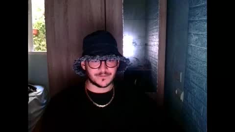 Snapshot of younromki chatting on 02/09/26, 12:53 A... online show from 02/09/26, 12:53