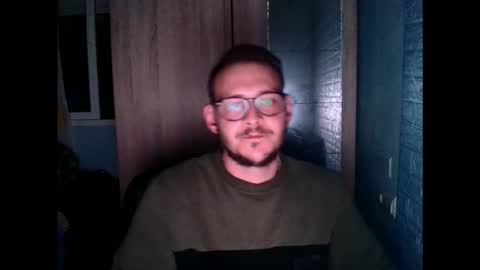 Snapshot of younromki chatting on 02/15/26, 07:54 A... online show from 02/15/26, 07:54