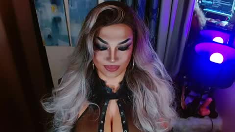 Snapshot of your1truequeen chatting on 04/27/26, 04:38 QUEEN MADISON online show from 04/27/26, 04:38