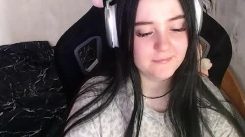 Snapshot of your_8a8y chatting on 01/15/26, 07:57 your_8a8y online show from 01/15/26, 07:57