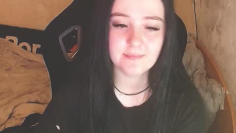 Snapshot of your_8a8y chatting on 02/04/26, 01:28 your_8a8y online show from 02/04/26, 01:28