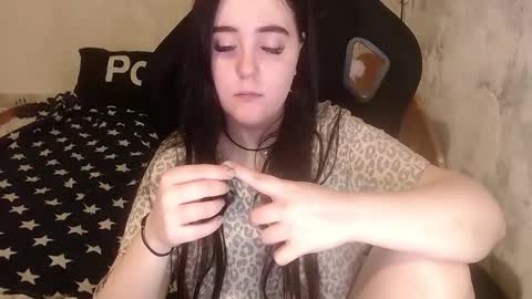 Snapshot of your_8a8y chatting on 02/14/26, 01:41 your_8a8y online show from 02/14/26, 01:41